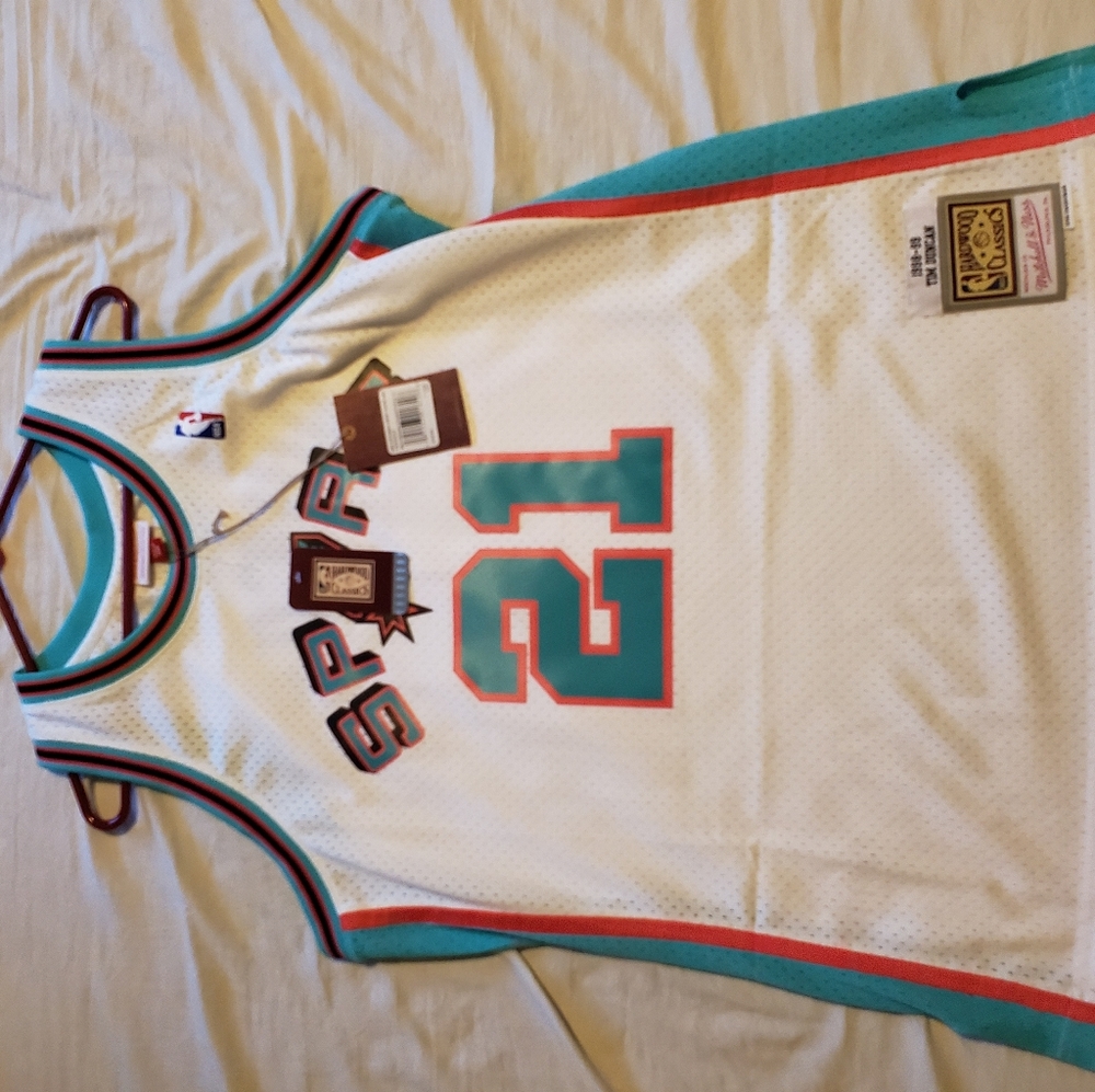 Mitchell and ness San Antonio spurs Tim Duncan throwback Jersey  sz xl